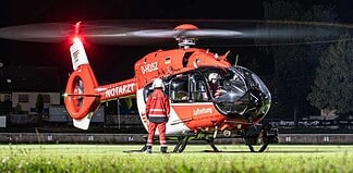 DRF Luftrettung zieht positive Jahresbilanz mit 36.407 Einsätzen Eine H145 der DRF Luftrettung in der Nacht.