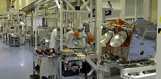 Airbus erhält Auftrag von Eutelsat für weitere 340 OneWeb-Satelliten in niedriger Erdumlaufbahn