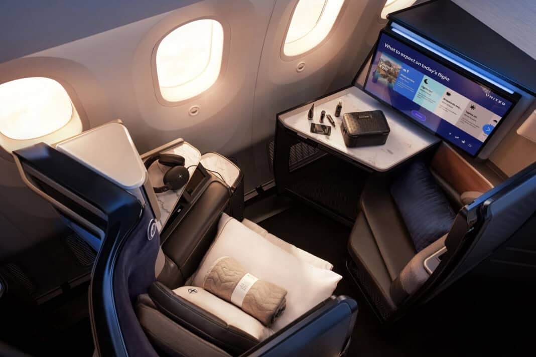 United Airlines B787- United Polaris Studio Suite
