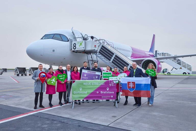 Dortmund Airport, Wizz Air Erstflug nach Bratislava