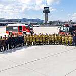 Feuerwehr am Flughafen Salzburg: Neue Fahrzeuge für mehr Sicherheit Fahrzeugweihe der Berufsfeuerwehr am Salzburg Airport