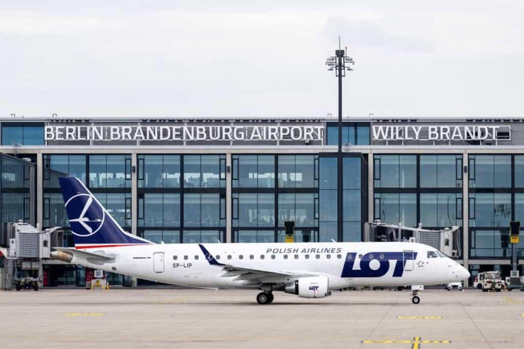 LOT Polish Airlines am Flughafen Berlin Brandenburg