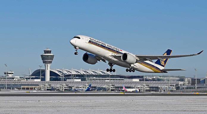 Takeoff of a Singapore Airlines Airbus A350-900 at Munich Airport.