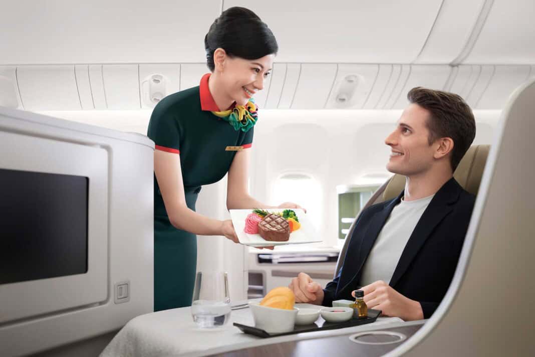 EVA AIR wurde bei den „World’s Best Awards 2026“ von Travel + Leisure zur Nummer 1 unter den internationalen Fluggesellschaften gekürt.