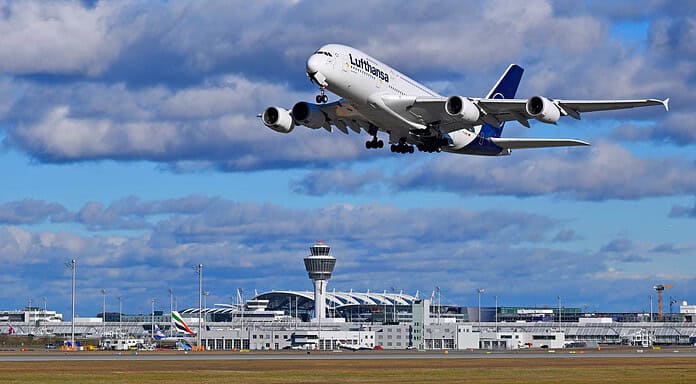 Lufthansa Stopover at Munich Airport: Stay of 24 hours to 7 days Takeoff of a Lufthansa Airbus A380-800 at Munich Airport