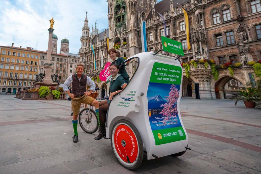 EVA AIR bringt E-Rikschas zum Oktoberfest in Münchens Innenstadt