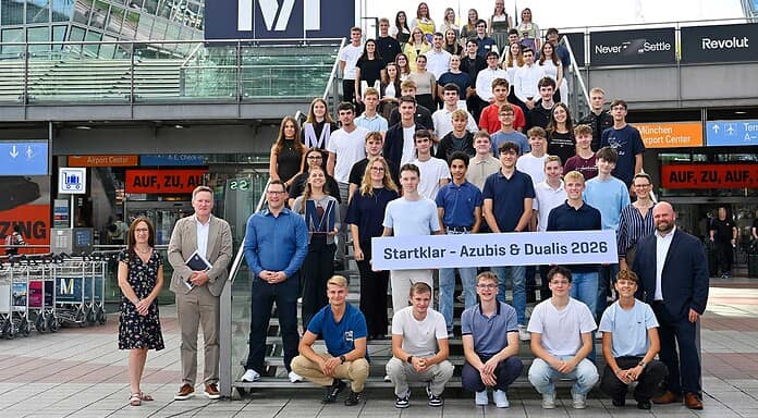 Apprenticeships and Dual Study Programs: A Career at Munich Airport The new trainees, their parents, the training team, and other supervisors from the airport's specialist departments.
