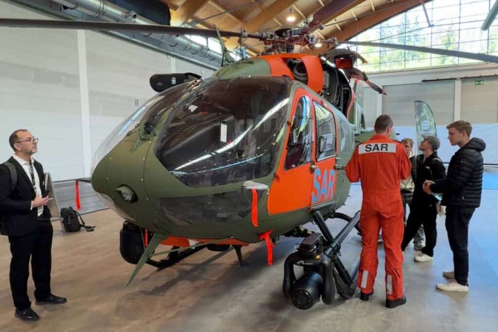 Leichter Mehrzweckhubschrauber vom Typ Airbus H145 LUH SAR (Light Utility Helicopter Search and Rescue) der deutschen Bundeswehr