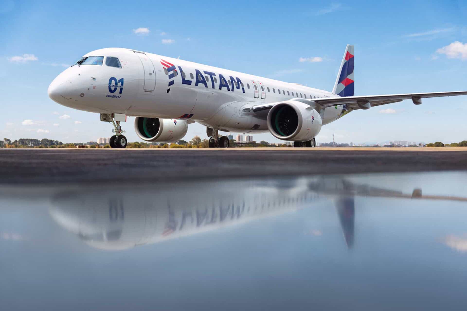 LATAM Airlines Brazil Embraer E195-E2